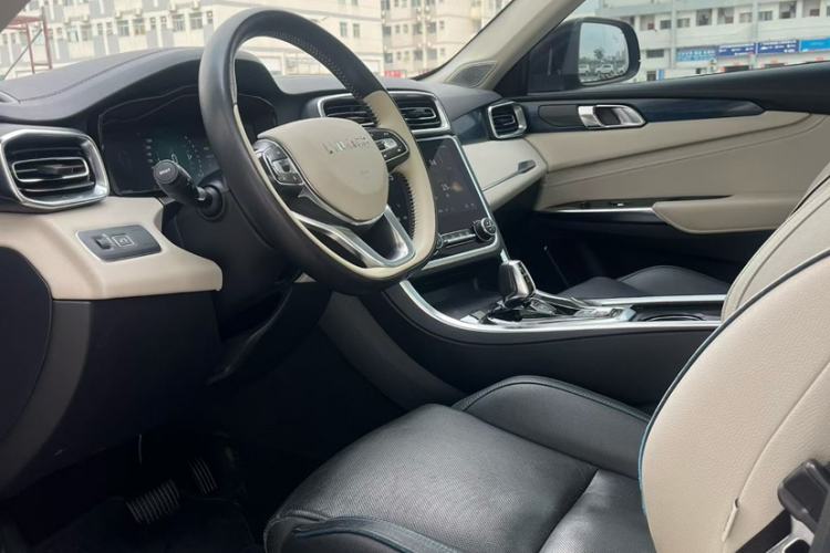 Used Lynk & Co 01 2019 2.0T Two-Wheel Drive Zhaopu Version China VI Standard Interior 2