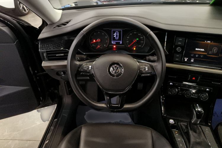 Used Volkswagen Passat 2019 330TSI Elite Edition China VI
