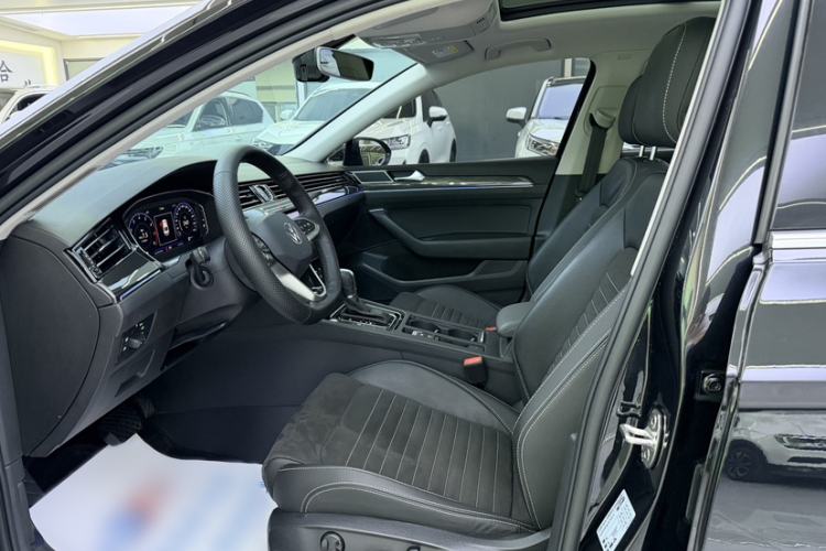 Used Volkswagen Magotan 2020 330TSI DSG Luxury Edition Left Front Seat