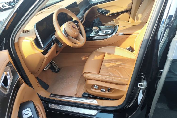 Used Hongqi H9 2024 2.0T Qixiang Luxury Business Edition