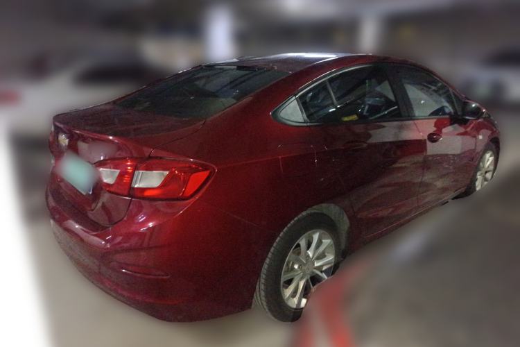 Used Chevrolet Cruze 2018 320 Automatic Pioneer Sunroof Edition
