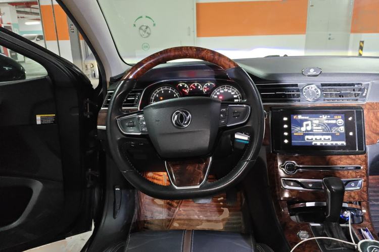 Used Dongfeng Aeolus A9 2016 1.8T Luxury Model
