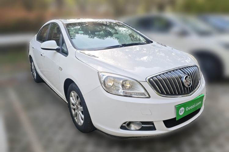 Used Buick GT 2013 GT 1.6L Automatic Fashion Edition Front Right 45 Deg