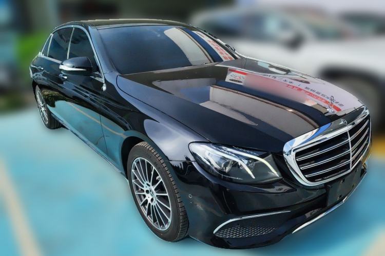 Used Mercedes-Benz E-Class 2019 E 200 L Front Right 45 Deg