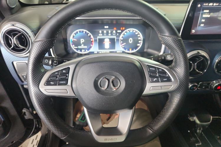 Used BAIC Off-Road BJ40 2019 PLUS 2.3T Automatic Four-Wheel Drive Flagship Edition China VI Emission Standard Steering Wheel