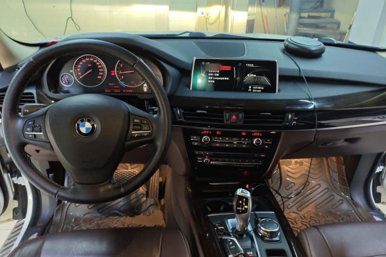 Used BMW X5 2015 xDrive28i