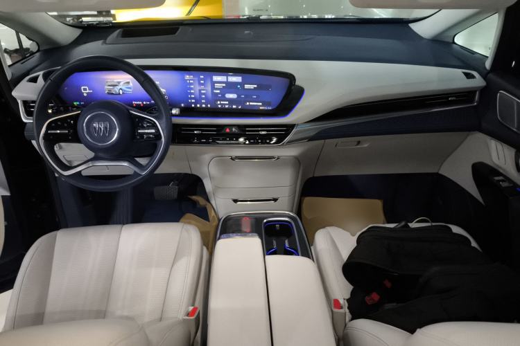 Used Buick Century 2023 2.0T Six-Seater Yinshi Edition
