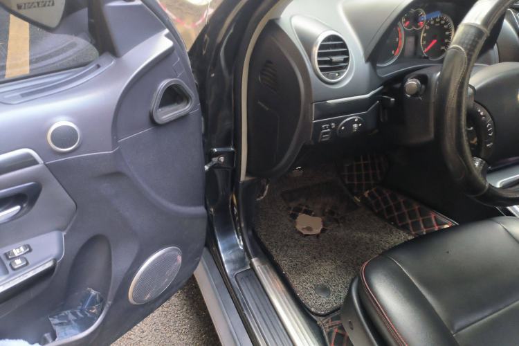 Used Haval H5 Classic 2013 ZhiZun Edition Green Silence 2.0T Manual Two-Wheel Drive Progressive Model