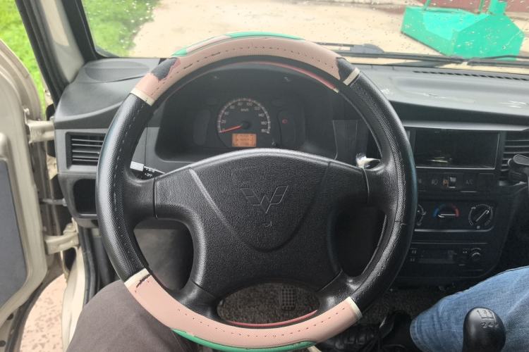 Used Wuling Zhiguang 2015 1.2L Practical LS-I Model Steering Wheel