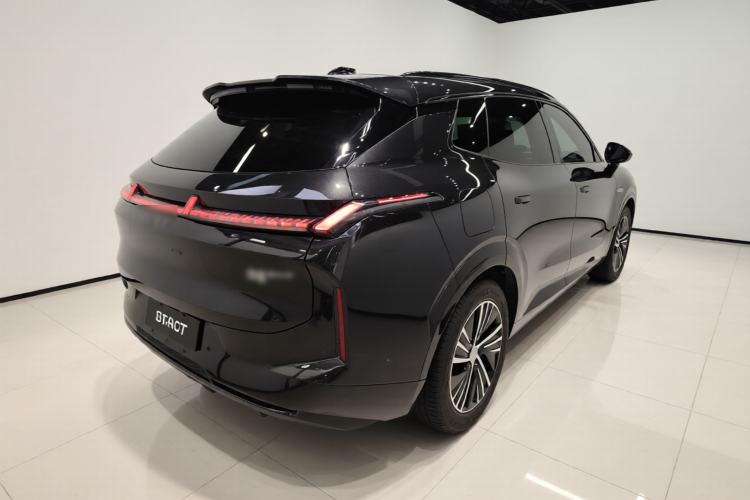 Used Lynk & Co 08 EM-P 2023 245km Ultra-Long Range Halo Rear Right 45 Deg