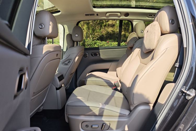 Used Li Auto Li Auto i8 2025 Model Standard Version