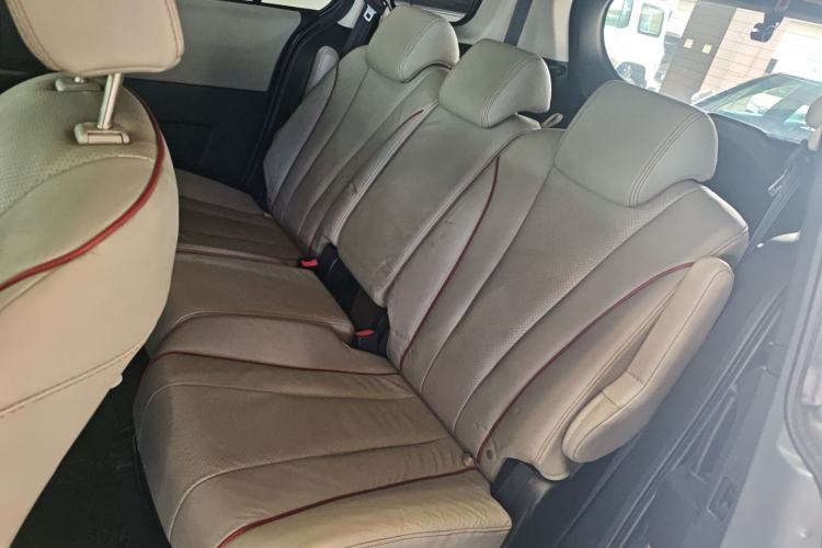 Used Mazda Mazda 5 2011 2.0L Automatic Luxury Edition
