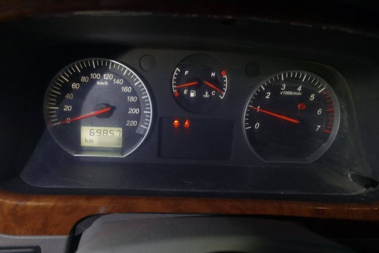 Used Foton Scenic G5 2020 2.0L Long-Wheelbase Flat-Roof 9-Seater Multi-Purpose Passenger Vehicle 1TZS