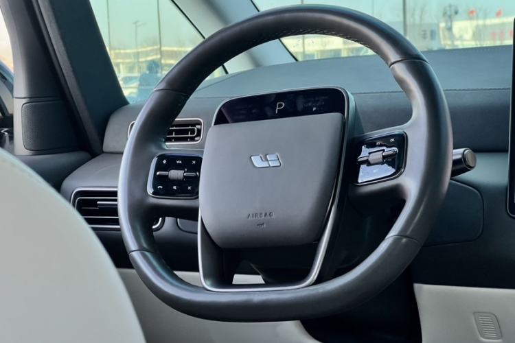 Used Li Auto MEGA 2024 Ultra Model
