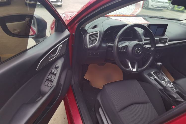 Used Mazda Mazda 3 Axela 2017 Sedan 1.5L Automatic Comfort Model Emission Standard China V