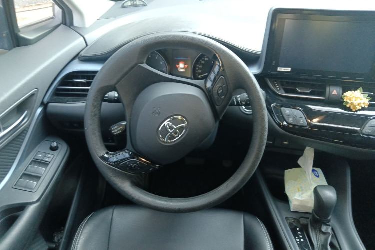 Used Toyota IZOA 2021 2.0L Enjoy Edition