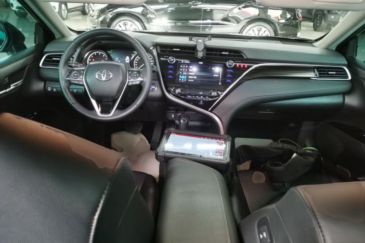 Used Toyota Camry 2019 Revised Version 2.0G Luxury Edition
