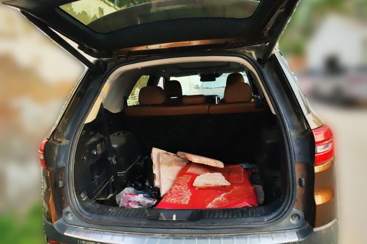 Used CHANGAN CS95 2017 2.0T Four-Wheel Drive SmartDrive Edition Trunk