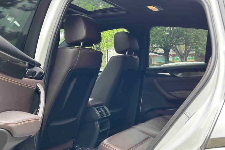 Used BMW X4 2016 xDrive20i M Sport Edition Interior 5