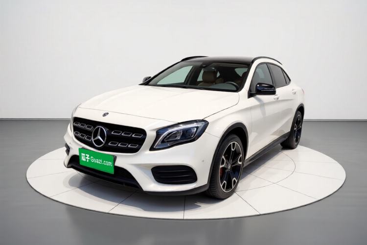 Used Mercedes-Benz GLA 2018 GLA 220 4MATIC Sport Edition Guazi used car, China used car export, Used car for sale, Used cars, Cheapest cars for sale