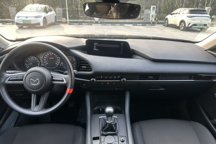 Used Mazda Mazda 3 Axela 2023 1.5L Manual ZhiMei Edition
