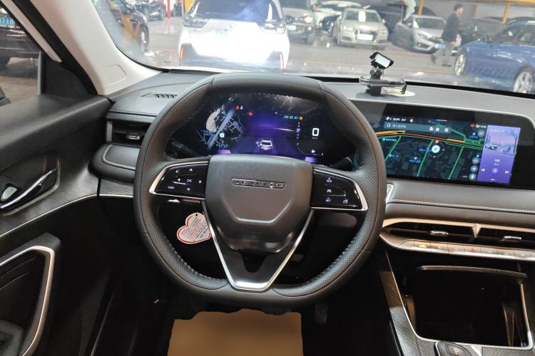 Used Venucia V 2023 260T Idol Edition Pro