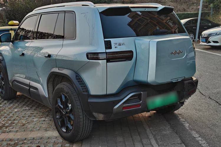 Used Formula Leopard Titanium 3 2025 501 km Range Rear-Wheel Drive Intelligent Driving Max Edition