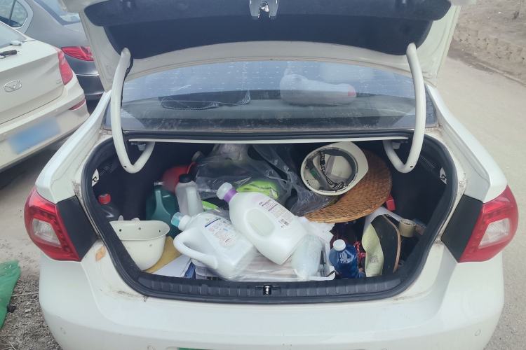 Used Volkswagen Bora 2012 1.6L Automatic Comfort Edition Trunk