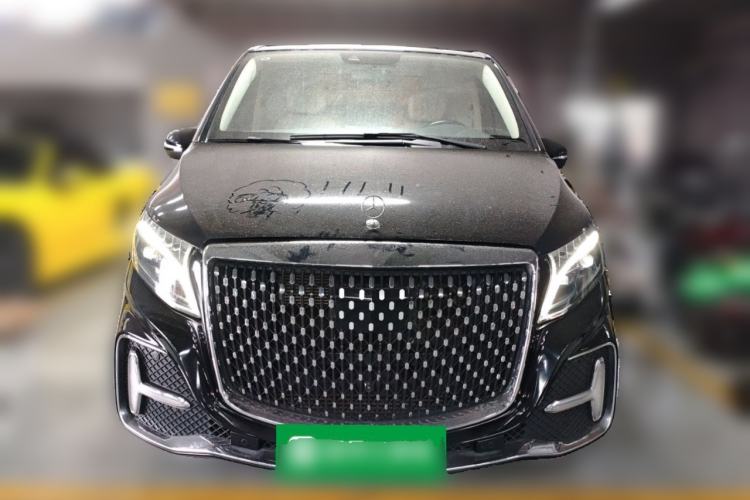 Used Mercedes-Benz V-Class 2022 V 260 Avantgarde Edition Front