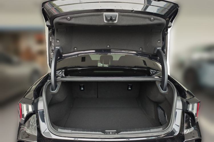 Used Lynk & Co 03 2023 2.0TD DCT H-Power Halo Trunk