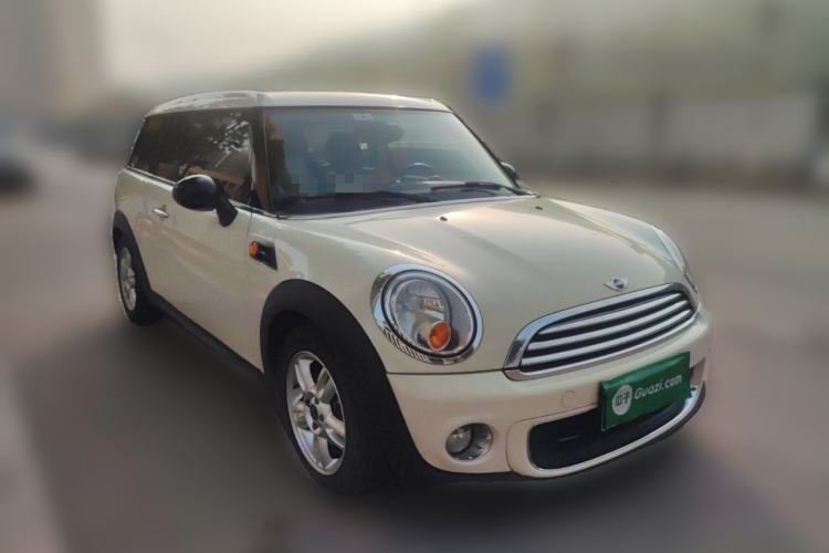 Used MINI Clubman 2011 1.6L ONE Front Right 45 Deg