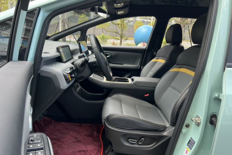 Used AION Y 2022 70 Tech Edition Lithium Iron Phosphate
