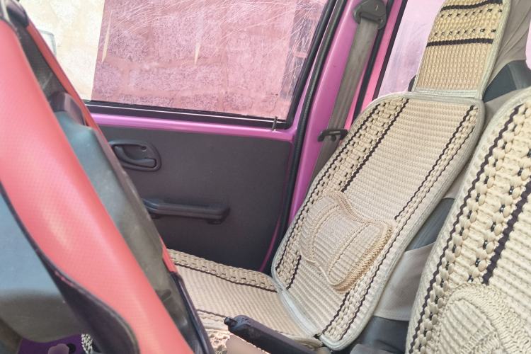 Used Dongfeng Xiaokang K05S 2016 1.2L Practical Version DK12-10 Left Front Seat