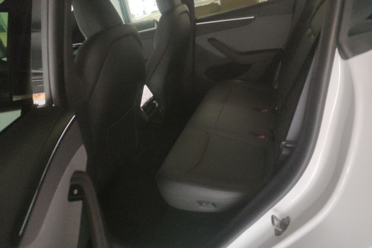 Used Tesla Model Y 2026 Rear-Drive Model