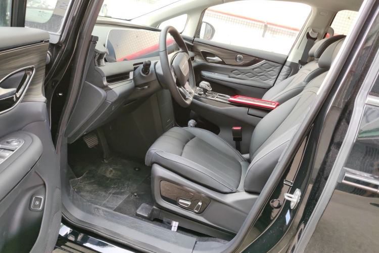 Used FORTHING Xinghai V9 2026 Model, Smart Enjoyment Series, 200km Flagship Edition
