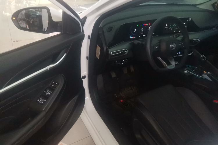 Used CHANGAN Eado 2021 PLUS 1.6L GDI Manual Luxury Model Driver Seat