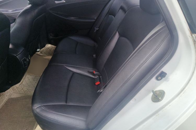 Used Hyundai Sonata 2015 Classic 2.0L Automatic Luxury Edition