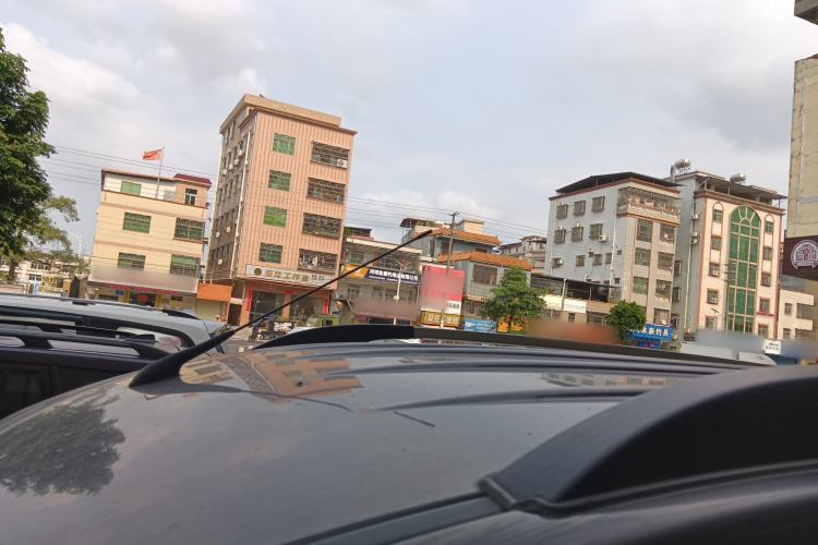 Used Dongfeng Fengon 330 2018 1.5L 330S Comfort Edition DK15 Roof