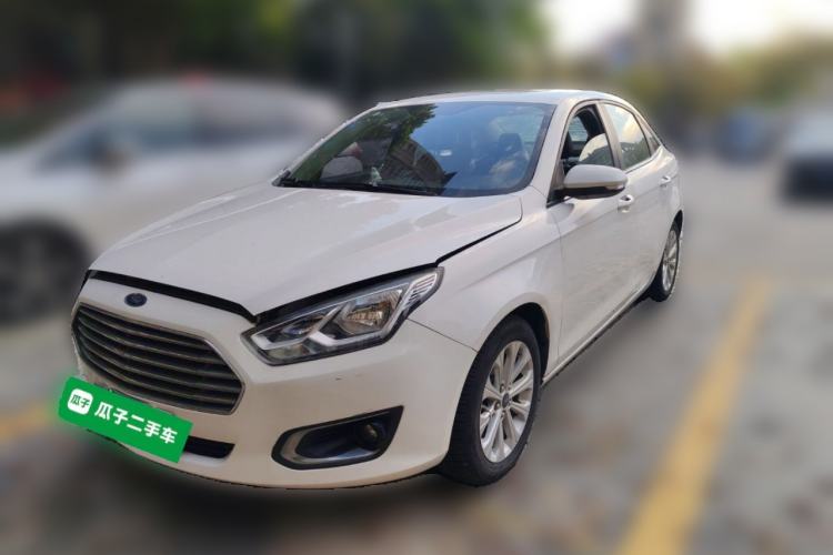 Used Ford Escort 2015 1.5L Automatic Fashion Model