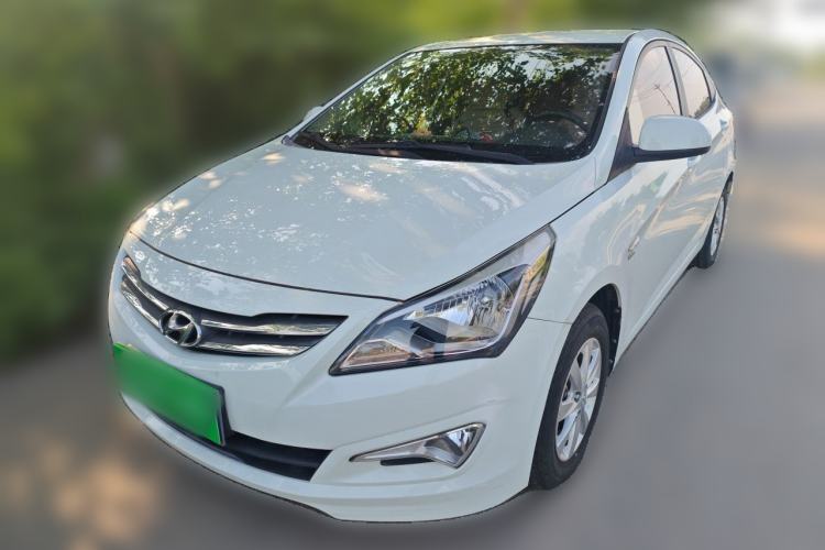 Used Hyundai Verna (older generation) 2014 1.4L Manual Smart GLS Trim