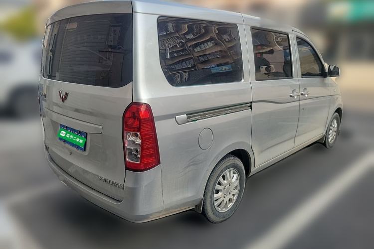 Used Wuling Rongguang V 2015 1.2L Standard Version