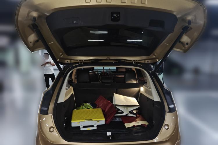 Used Lincoln MKC 2014 2.0T Two-Wheel-Drive Luxury Edition Trunk