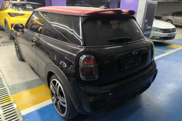 Used MINI JCW 2017 2.0T JOHN COOPER WORKS Avant-Garde