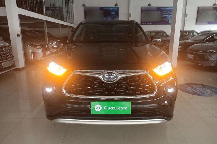 Used Toyota Highlander 2023 2.5L Smart Electric Hybrid Dual-Motor All-Wheel-Drive Supreme Edition – 7 Seats
