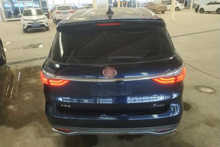 Used BYD Song MAX 2018 1.5T Automatic Smart Connect Elite Model with 6 Seats Rear