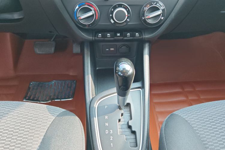 Used Hyundai Verna (older generation) 2017 1.4L Automatic YueXiang Edition China V-standard