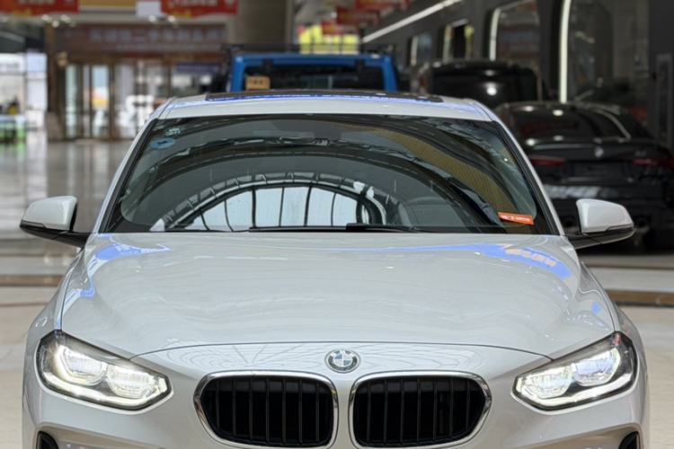 Used BMW 1 Series 2019 120i Leading Model M Sport Package Exterior 4