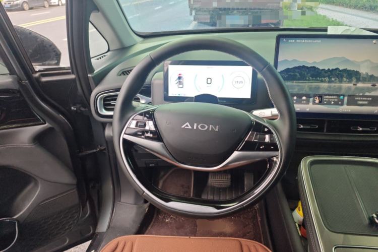 Used AION V 2024 Plus 70 Tech Edition Lithium Iron Phosphate