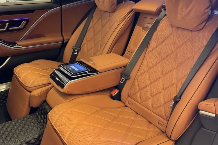 Used Mercedes-Benz Maybach S-Class 2022 S 480 4MATIC Intelligent Premium Special Edition Interior 6