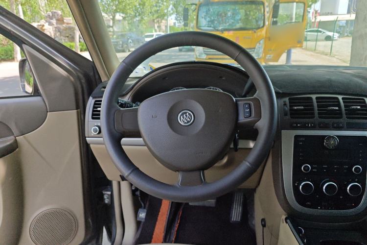 Used Buick GL8 2014 2.4L Classic Edition Steering Wheel